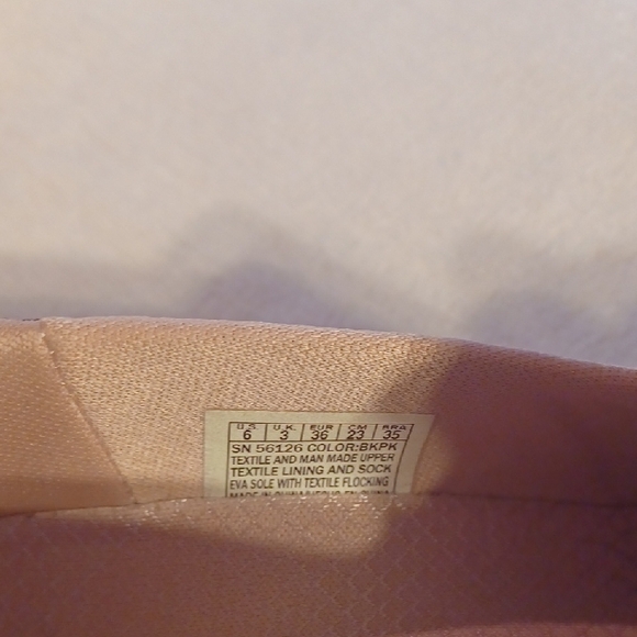 Skechers Women's Black Slip-On Sneakers Arch Confort Size 6 - Picture 3 of 4